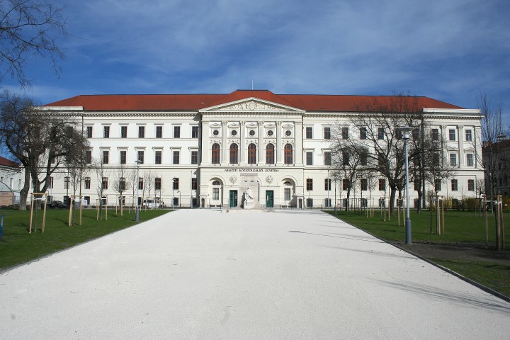 Nemzeti Közszolgálati Egyetem Ludovika -Budapest (2013)